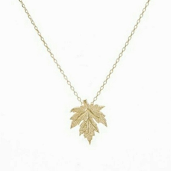 Jewelry - *** 5/$25 SALE! ***  Dainty Goldtone Leaf Necklace